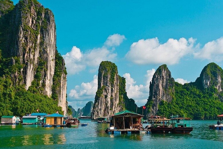 Vietnam 6 Days & 5 Nights – Hanoi, Halong Bay, Da Nang & Hoi An Escape